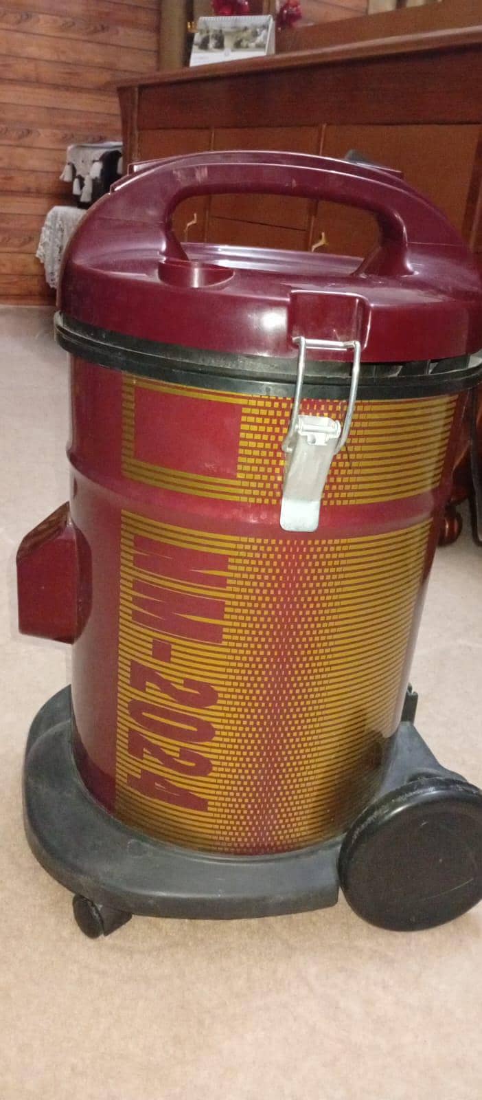 vacuum cleaner 1