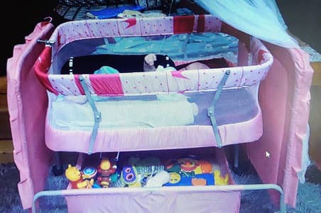 BABY SWING/BED FOR SALE