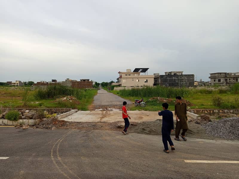 8 Marla (30*60 in Block B ) Residential Plot For Sale in Gulshan e Sehat E-18 Block B Islamabad 36