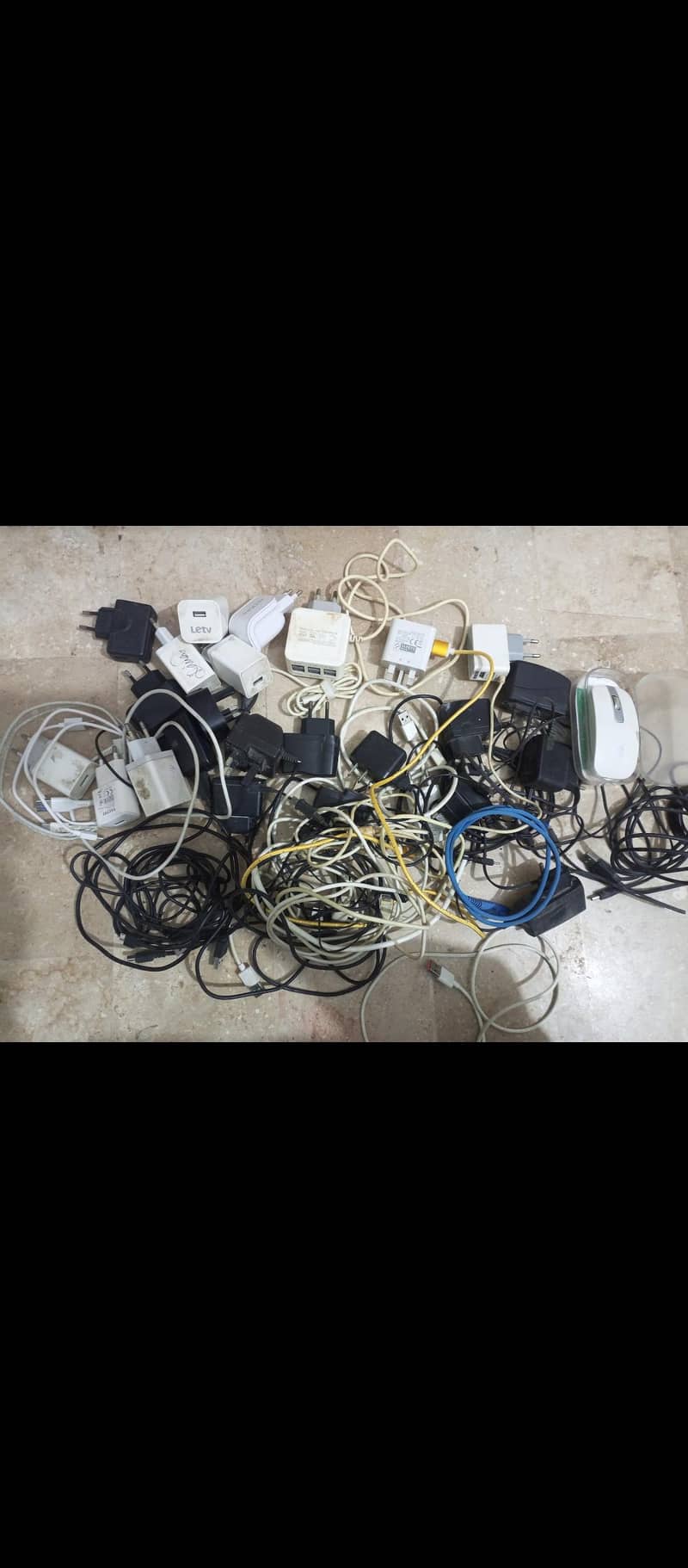 Original Charges n Data cables 1