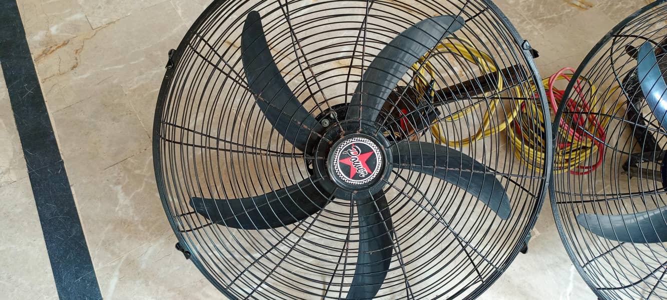 Two Fan 4