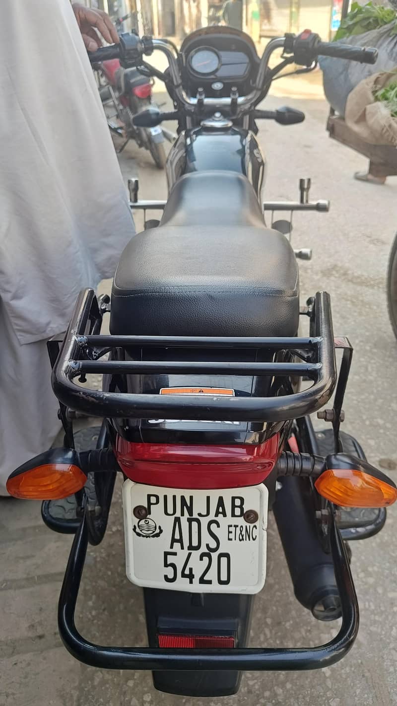Suzuki 1