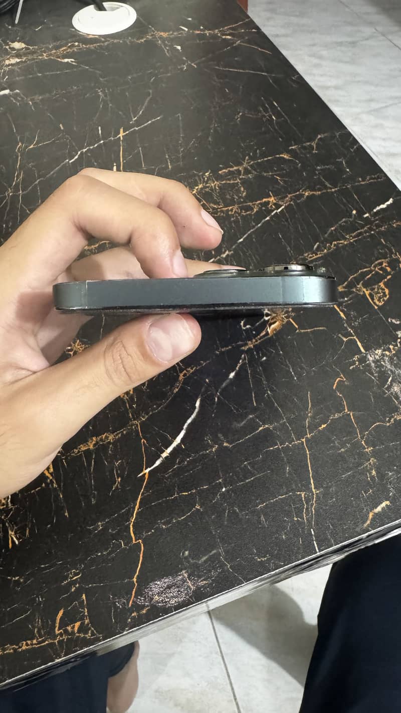 Iphone 13 pro max Non pta 2