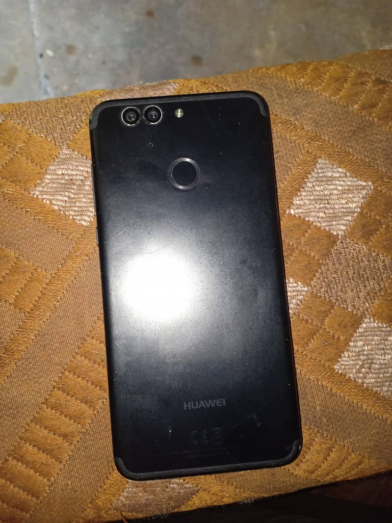 Huawei Nova 2 plus 1