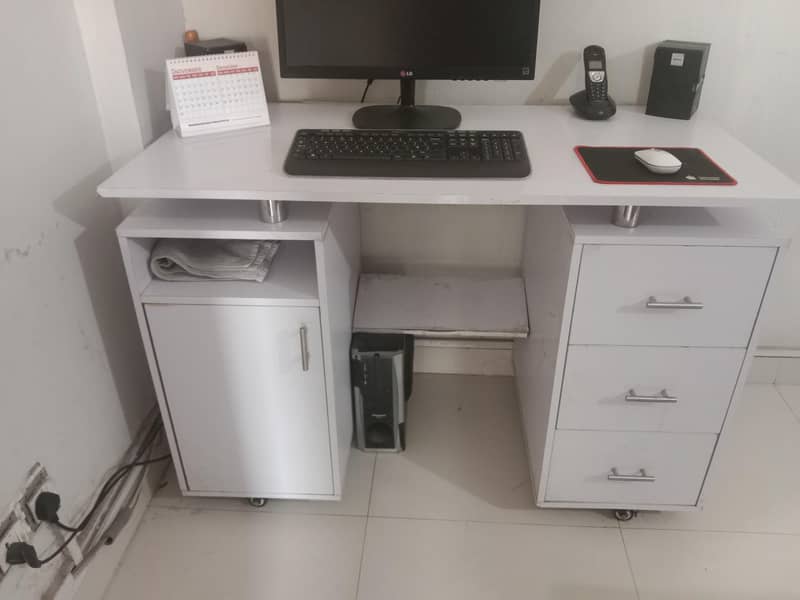 office table u can use as a computer table 3