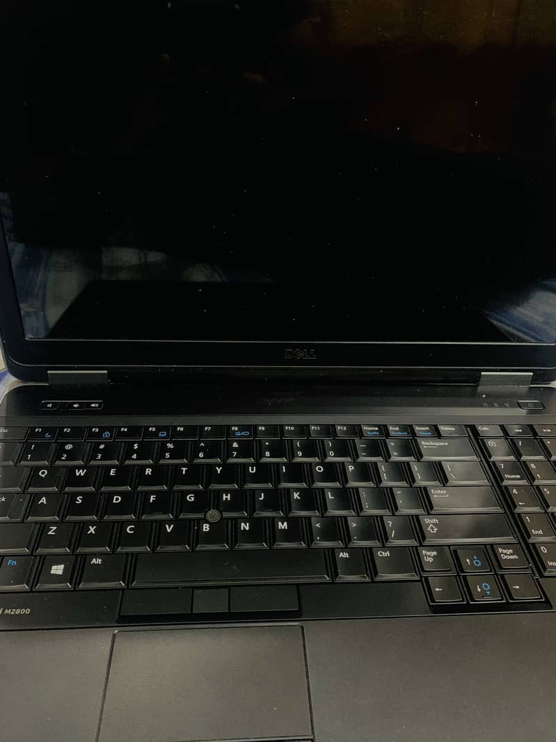 Dell Laptop 3