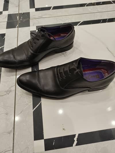 Borjan leather shoe black