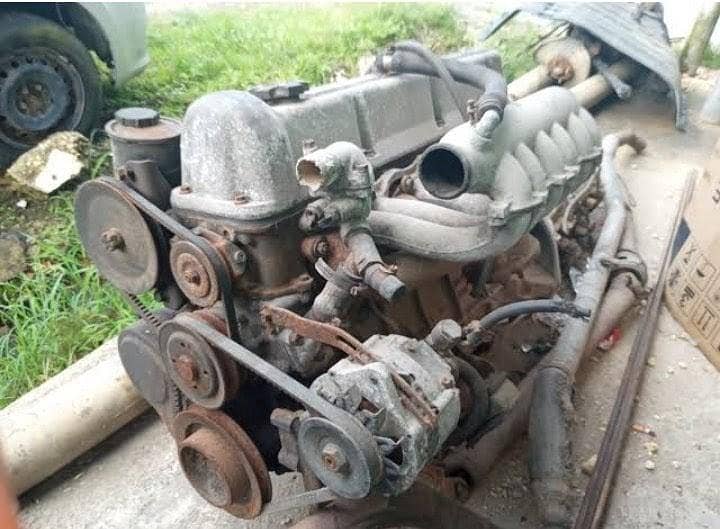 Nissan 6cylinder LD28 2800cc diesel engine gear - Engines - 1107813050