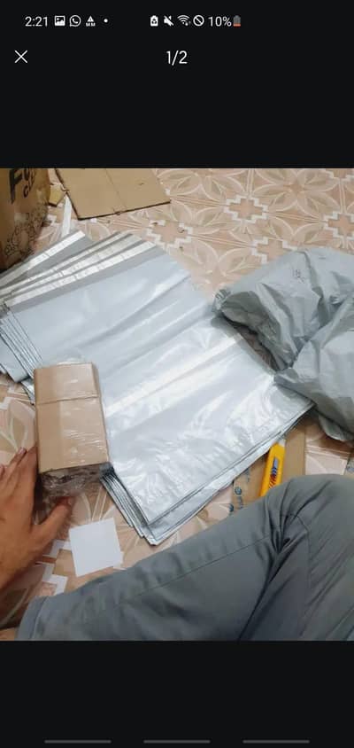 only for 17 to 20 age order Packing k job hai easy work