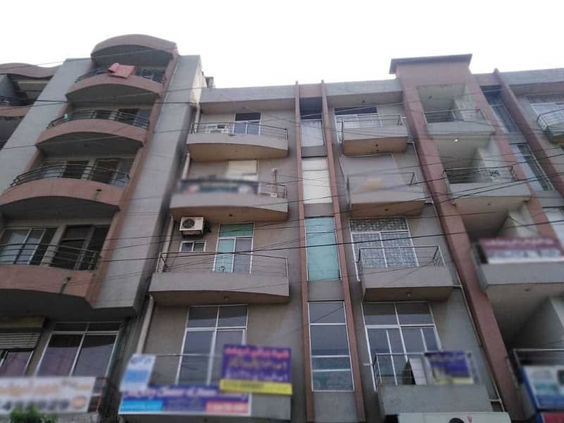 475 Square Feet Flat In Beautiful Location Of Johar Town Phase 2 - Block H3 In Lahore 0