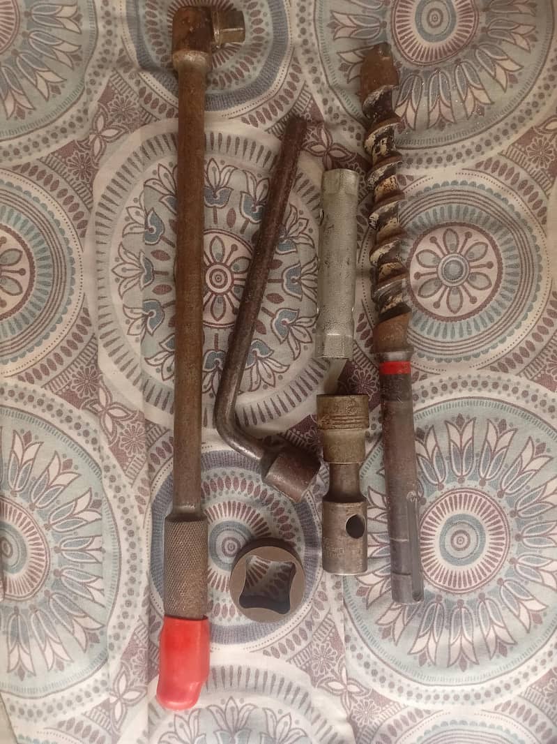 Antique Tools / Instruments 5