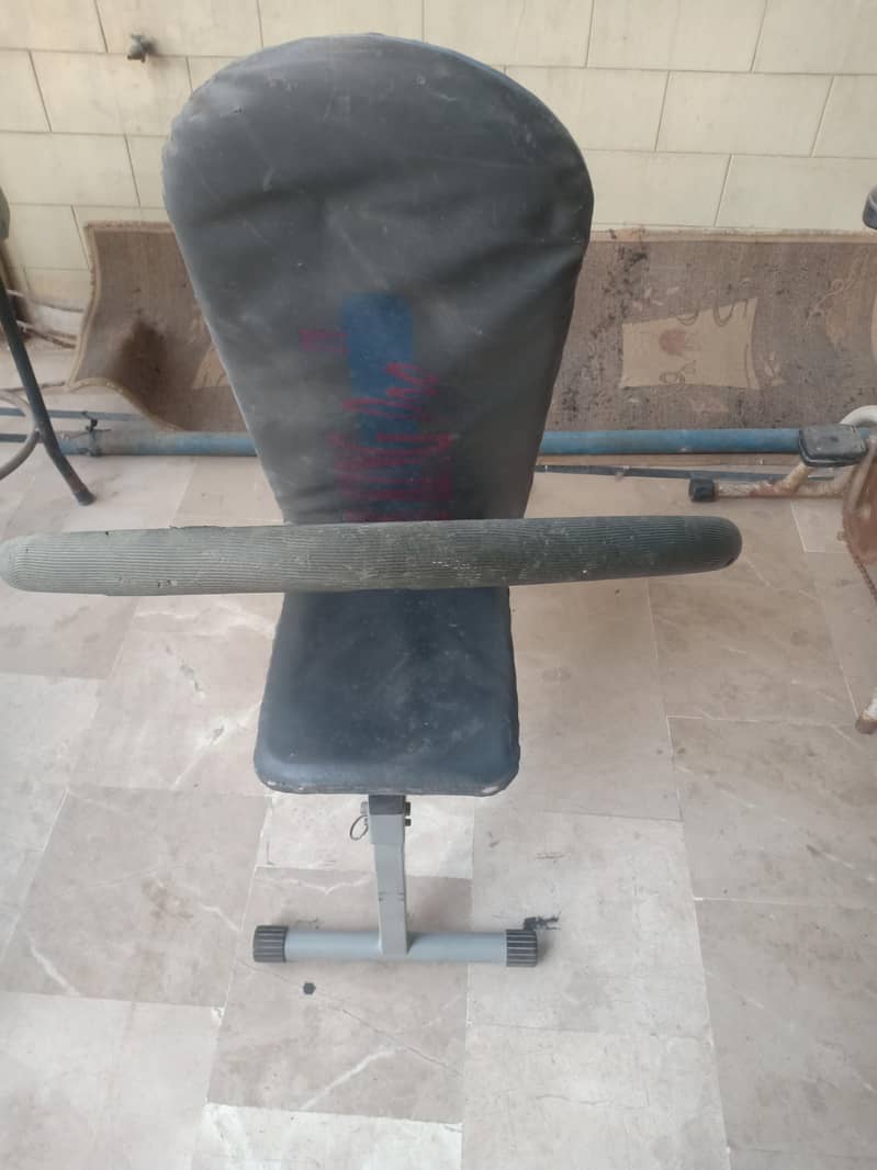 Ab King Pro exercise machine. 1