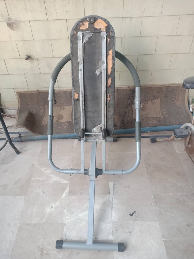 Ab King Pro exercise machine. 4