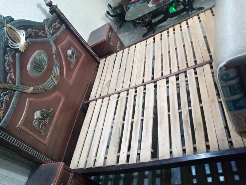 Double bed with Mattress & side Tables 5