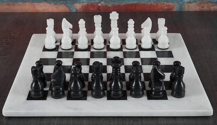 MARBLE CHESS DECOR SET 1