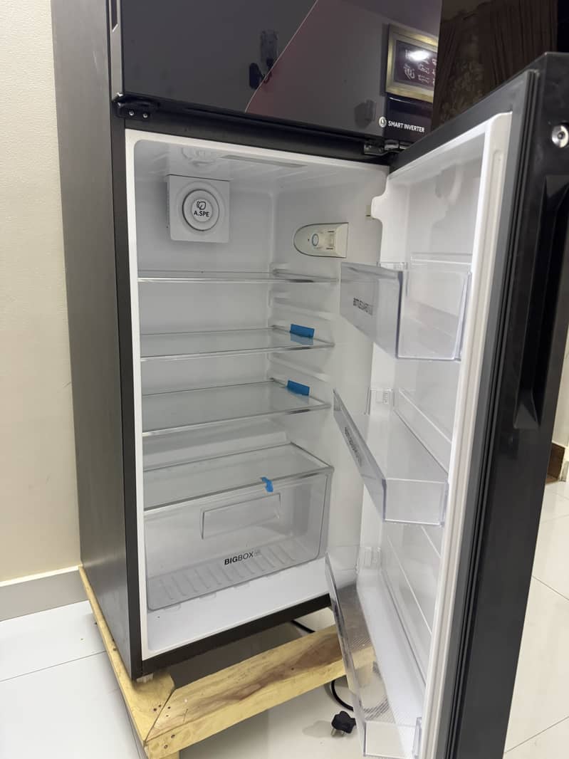 New fridge used only for one month 4