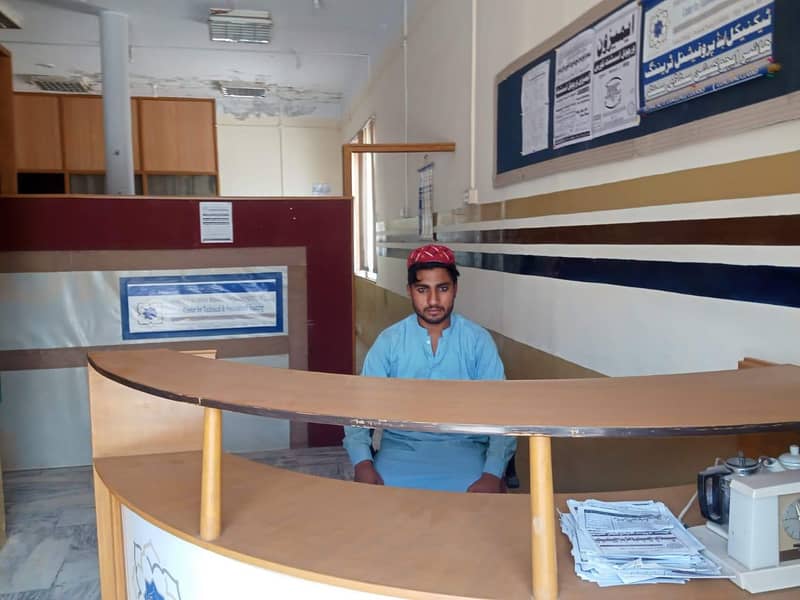 reception desk 1