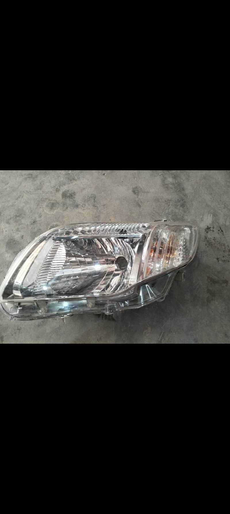 Axio 2008 headlight only L 0