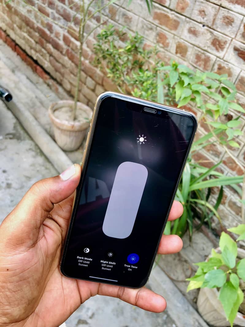 iphone 11 pro max Sim working 6