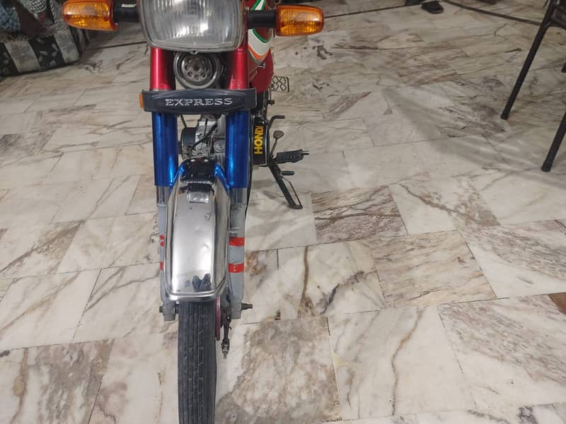 Express 70cc 2017 6