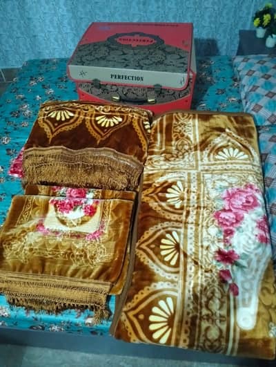 blanket bedsheet