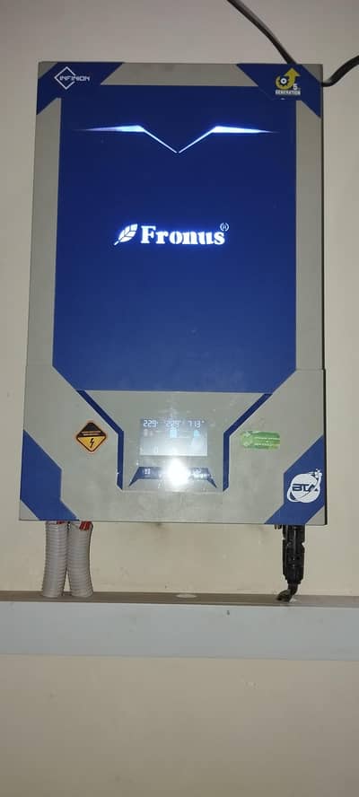Fronus InfiniON 5th Gen Solar Inverter – Excellent Condition