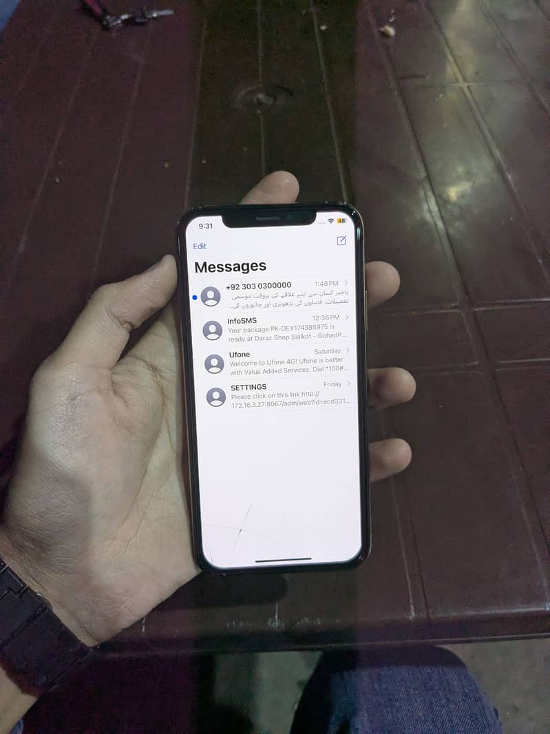 Iphone xs All sims working 4