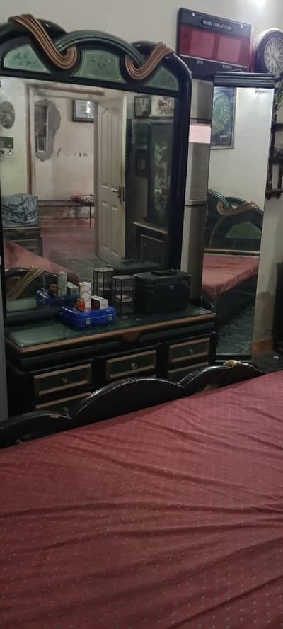 showcase for sale 15000