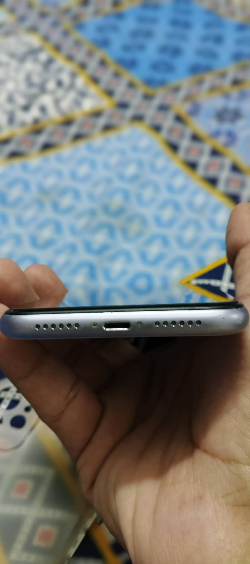 iphone 11 bypass good condition 64gb 4
