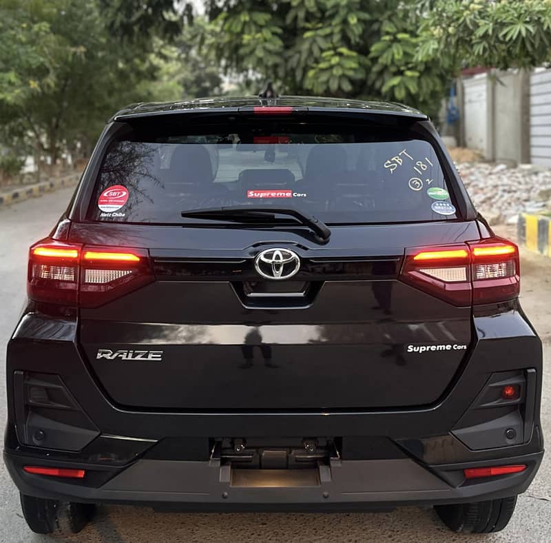 Toyota raize z package 2020 model fresh clear Black 3 grade 19,000km ...
