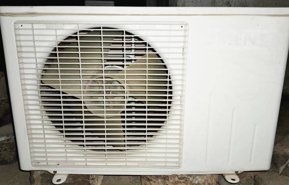 Orient Split AC 1 Ton. 1