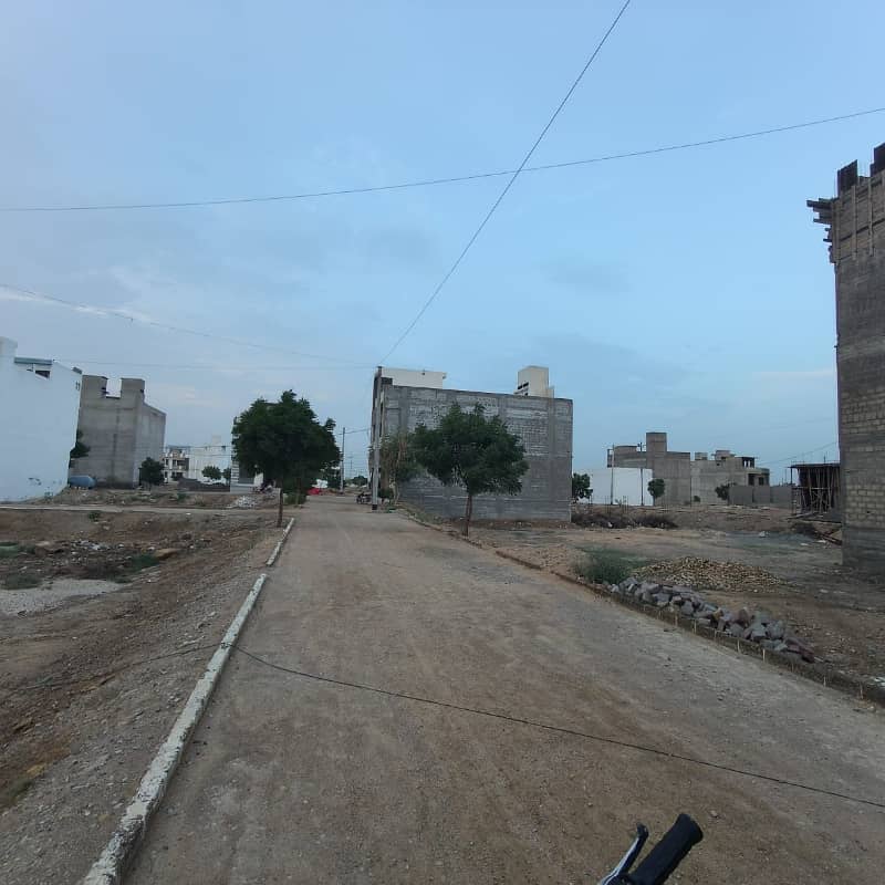 120 Sq Yard West Open Park Facing 50 Ft Wide Road Transfer West Open Plot In Block 1 PIR AHMED ZAMAN TOWN 6