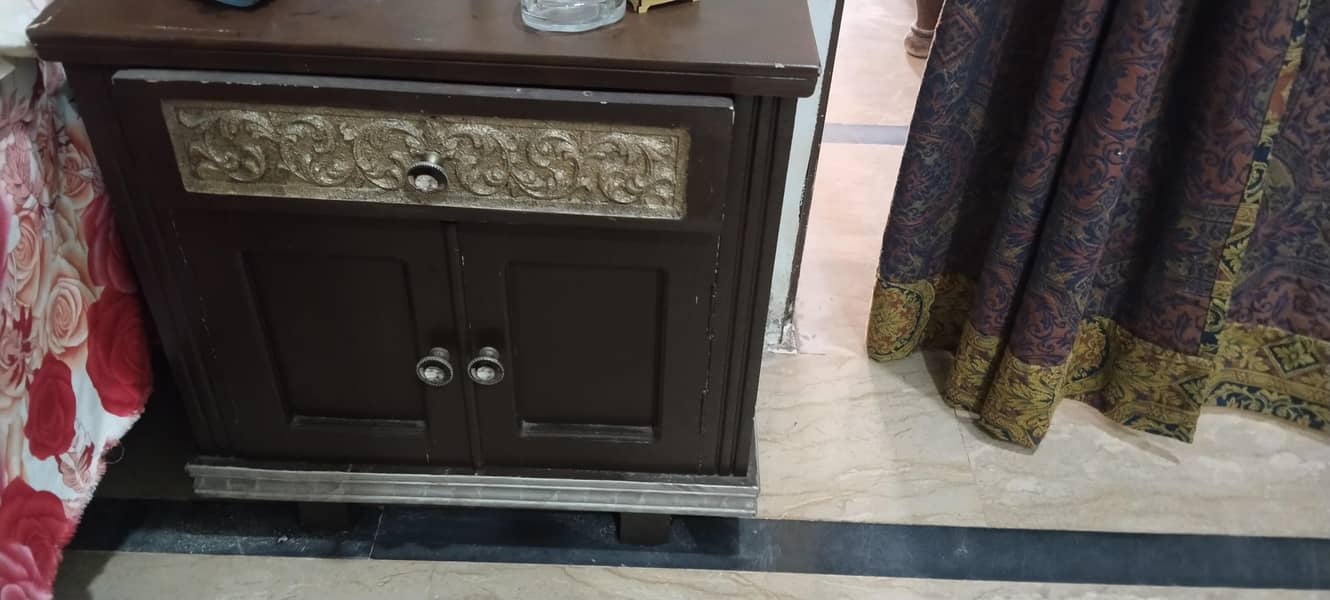 bed dressing side tables 2