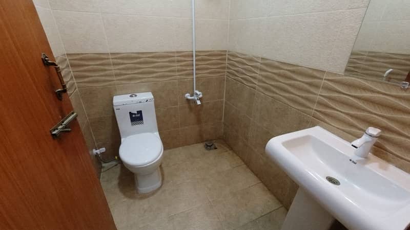 PORTION FOR SALE GULSHAN E IQBAL BLOCK-1 19