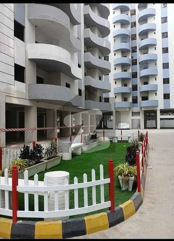 Prime Location Daniyal Residency Flat Sized 900 Square Feet Is Available 0