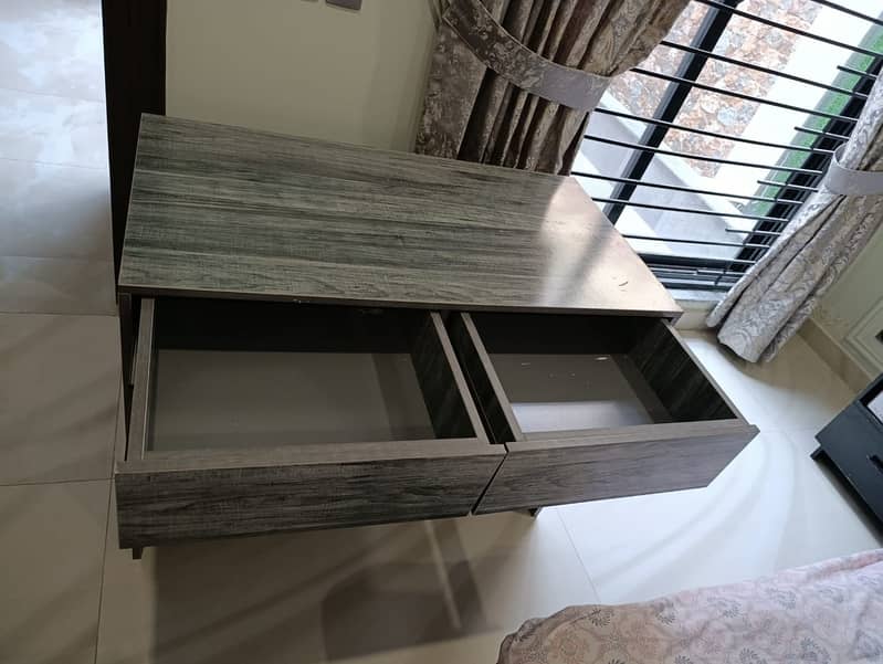 Work / Study Table 4