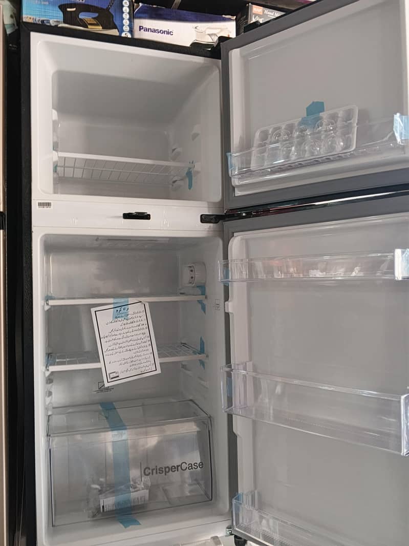 DAWLANCE REFRIGERATOR 4