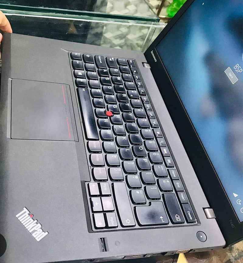Lenovo Laptop - 4th Generation - Laptops - 1107903426