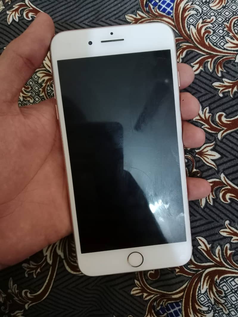 Apple iPhone 8 Plus 2