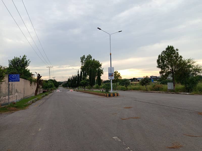 10 Marla (35*65) Residential Plot For Sale in Gulshan e Sehat E-18 Block E Islamabad 27