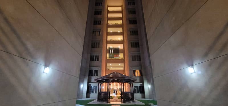 4200 Square Feet 5 Beds West Open Corner Apartment On Rent In Immaculate Condition With Maid Room In A Secure Gated Society Called Navy Housing Scheme Located Next To Karsaz And Sharah-E-Faisal 1