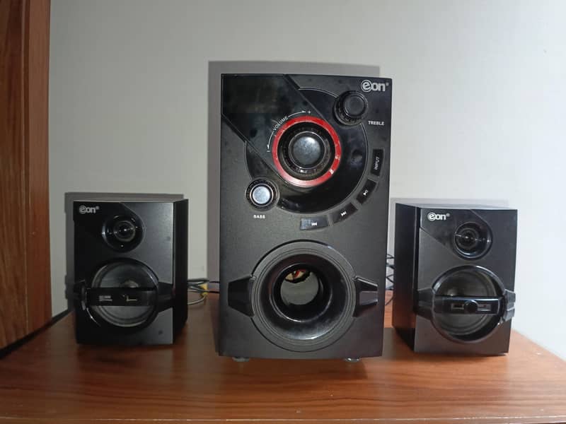 eon multimedia speaker system for sale Speakers 1107932940