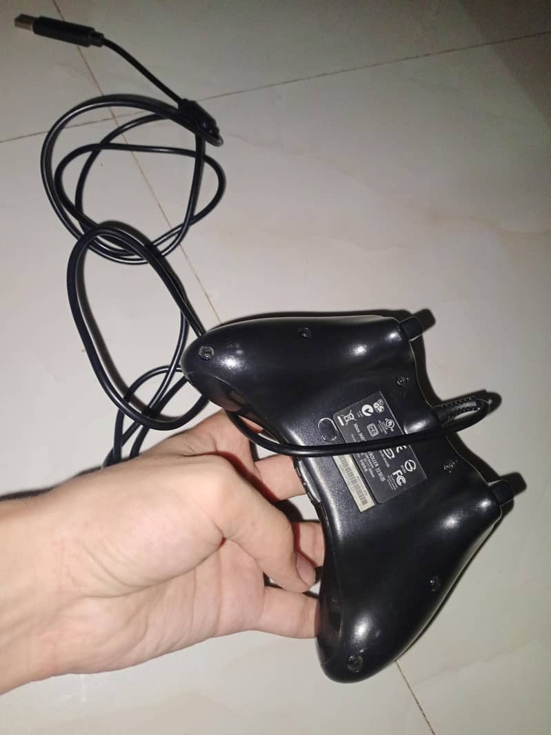 Xbox 360 controller 3
