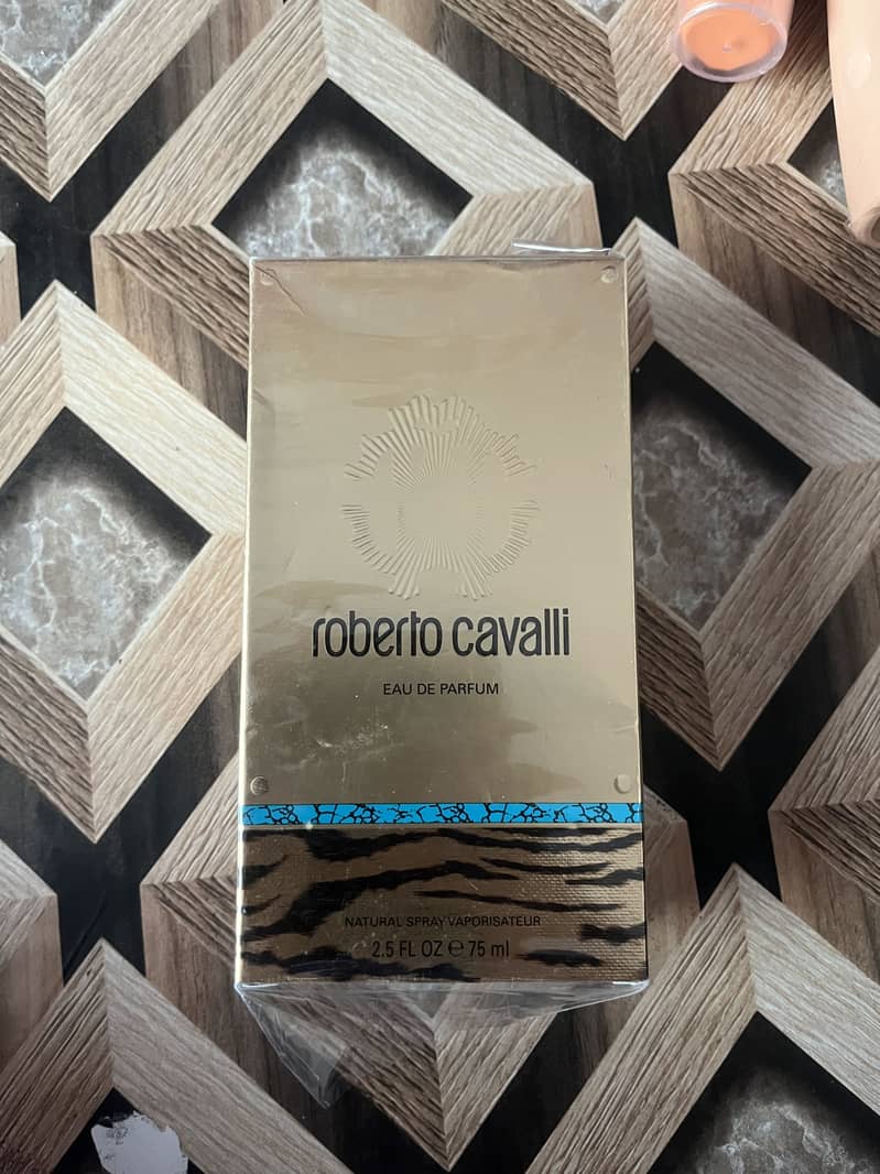Roberto cavalli 0