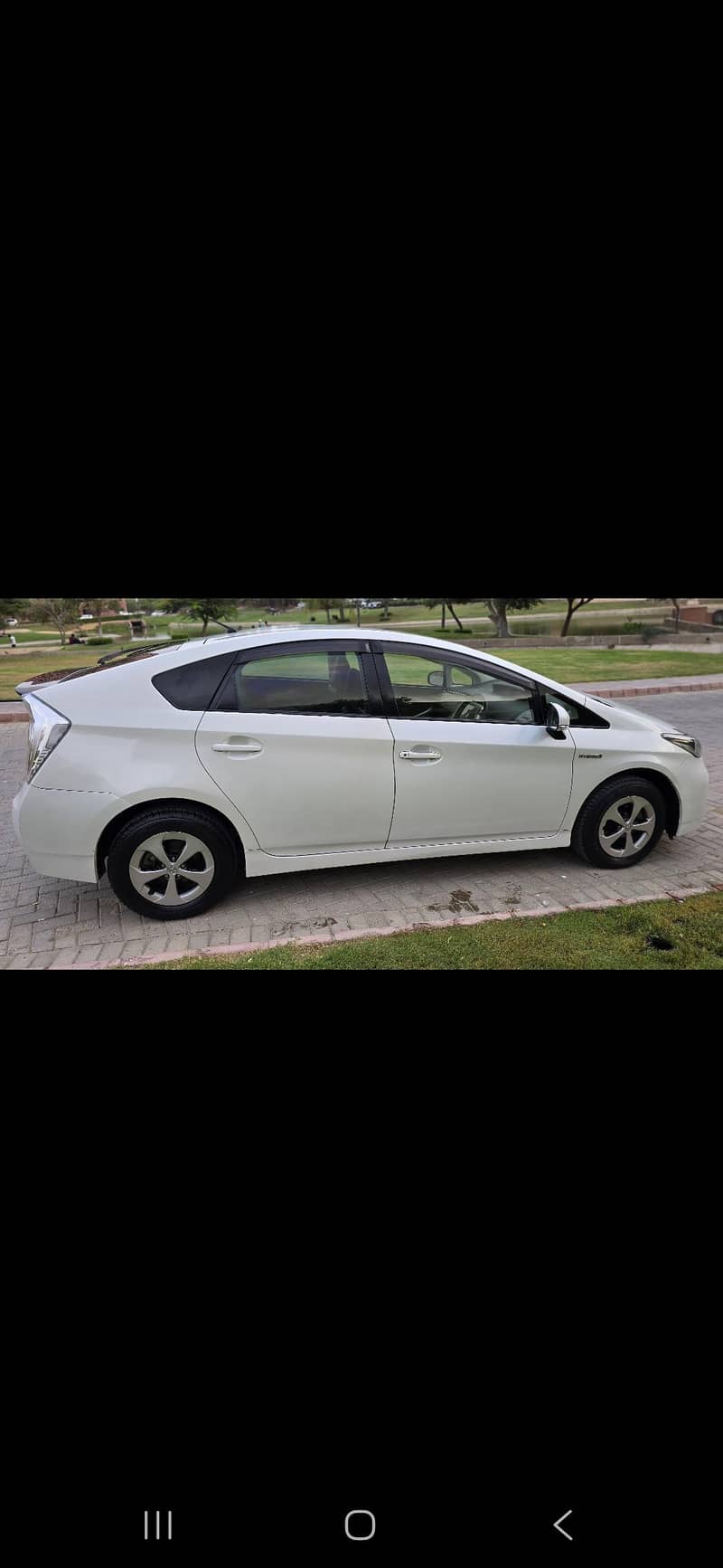 pearl white. . 2012 model. only 116k driven. second owner. 4