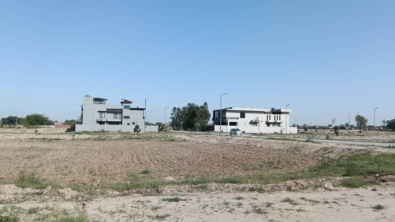 5 Marla Ready-for-Possession Plot in Shoaib Block, SA Gardens Phase 2 Perfect Location! 5