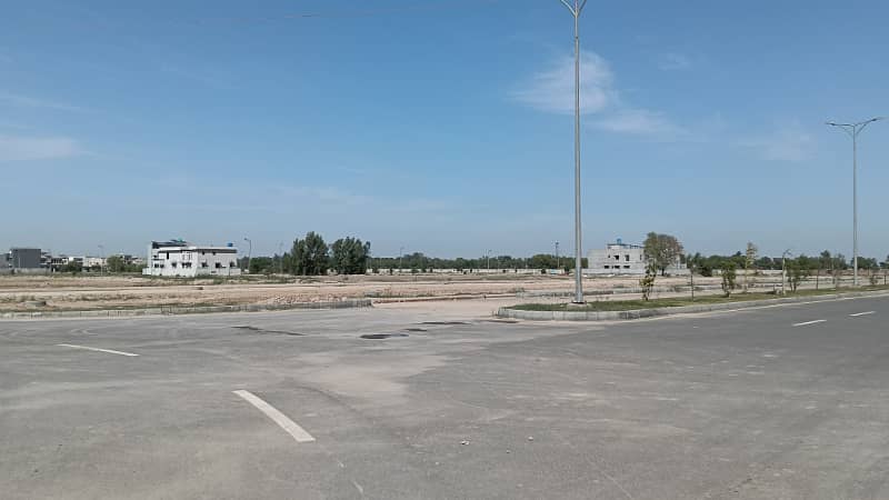 5 Marla Ready-for-Possession Plot in Shoaib Block, SA Gardens Phase 2 Perfect Location! 7