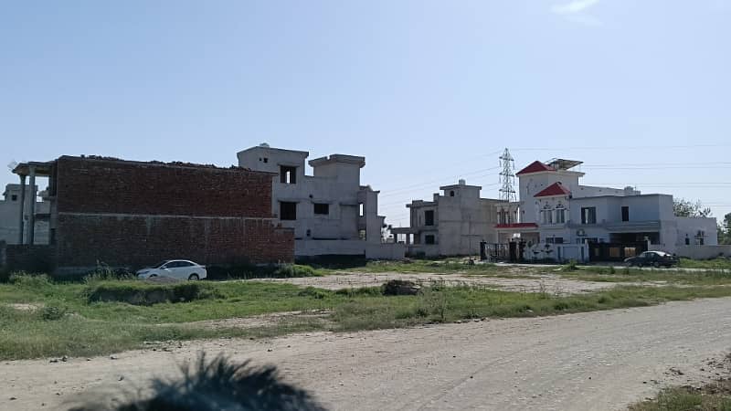 5 Marla Ready-for-Possession Plot in Shoaib Block, SA Gardens Phase 2 Perfect Location! 18