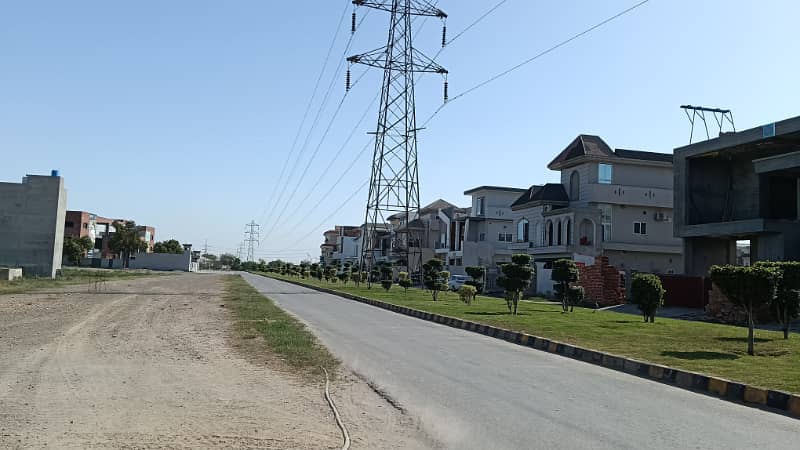 5 Marla Ready-for-Possession Plot in Shoaib Block, SA Gardens Phase 2 Perfect Location! 20