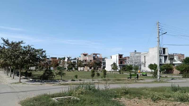 5 Marla Ready-for-Possession Plot in Shoaib Block, SA Gardens Phase 2 Perfect Location! 23